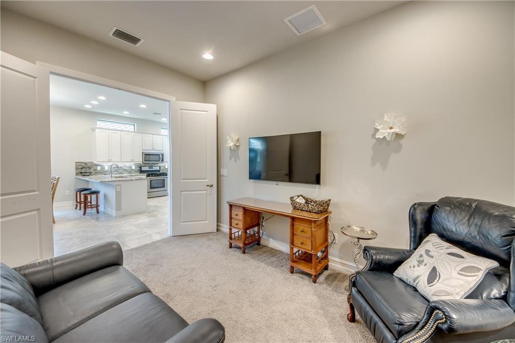 VENETIAN POINTE - Residential