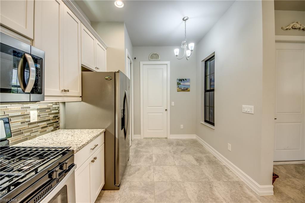 VENETIAN POINTE - Residential