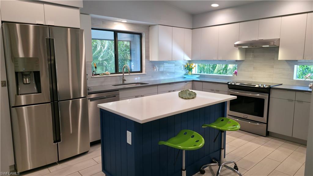 MARCO ISLAND - Residential