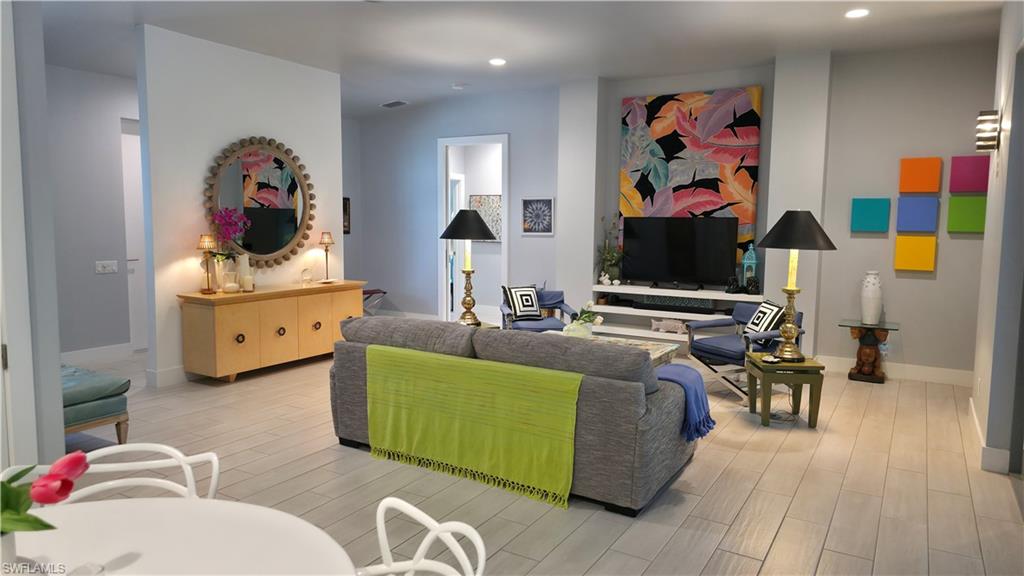 MARCO ISLAND - Residential
