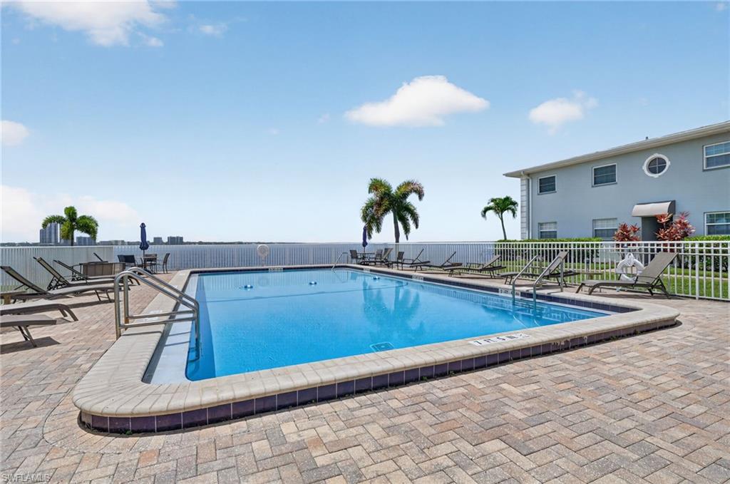 PALMS AT WATERS EDGE - Residential