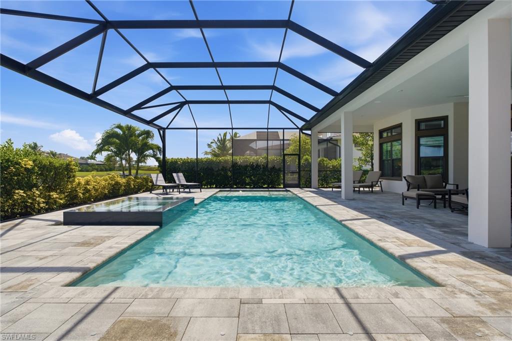 ESPLANADE LAKE CLUB - Residential