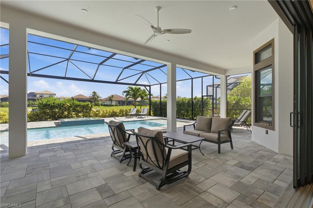 ESPLANADE LAKE CLUB - Residential