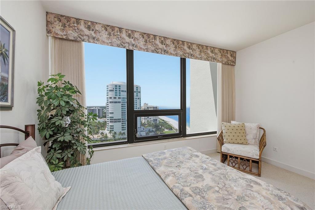 PARK PLAZA - Residential