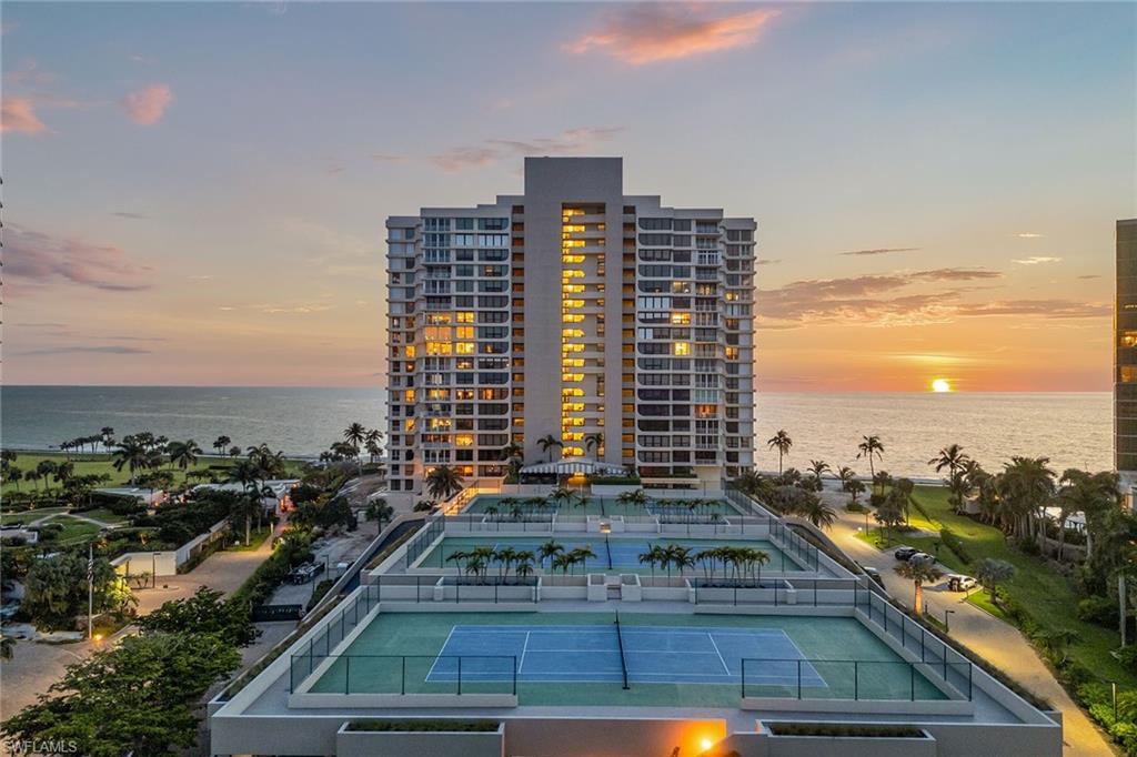 PARK PLAZA - Residential