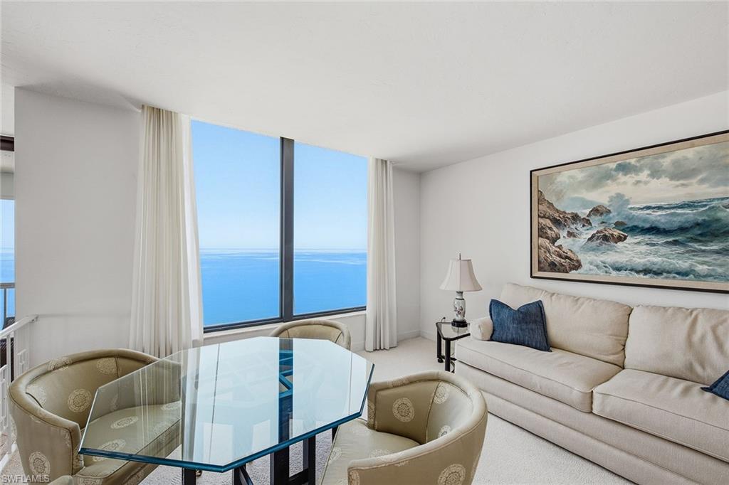 PARK PLAZA - Residential