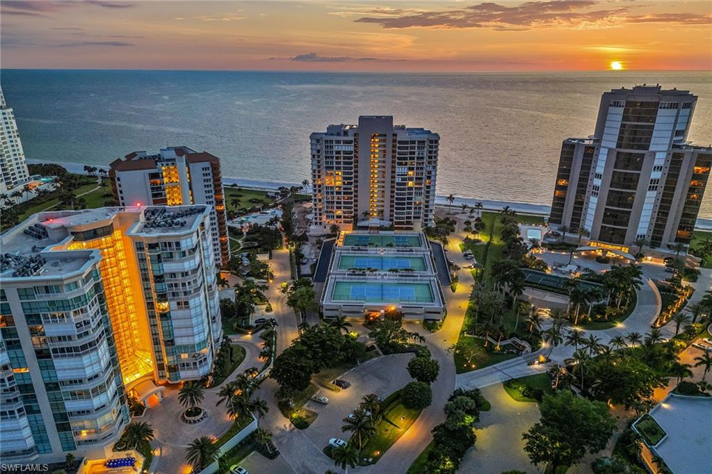 PARK PLAZA - Residential