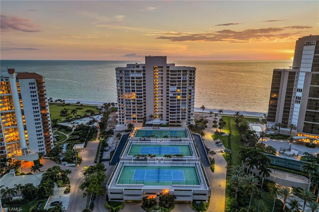 PARK PLAZA - Residential