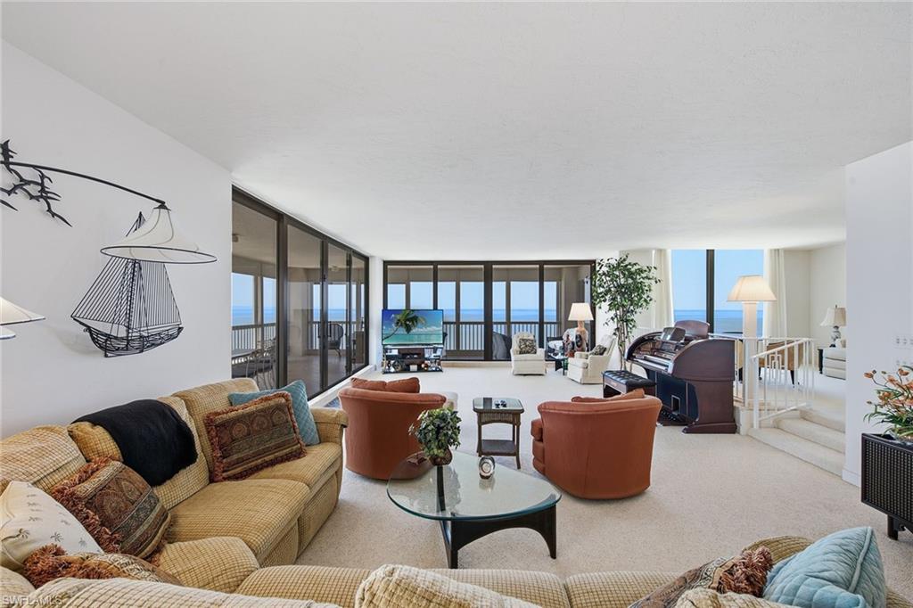 PARK PLAZA - Residential