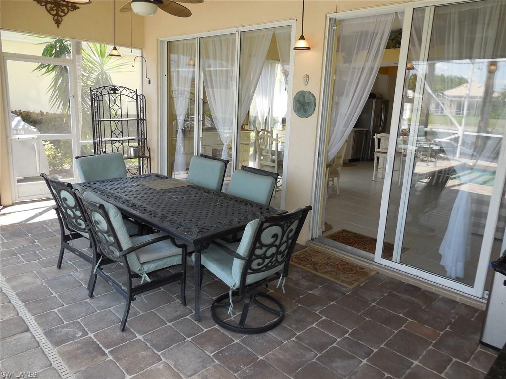 ISLAND WALK - Residential Lease