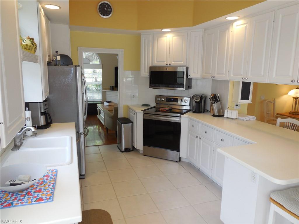 ISLAND WALK - Residential Lease
