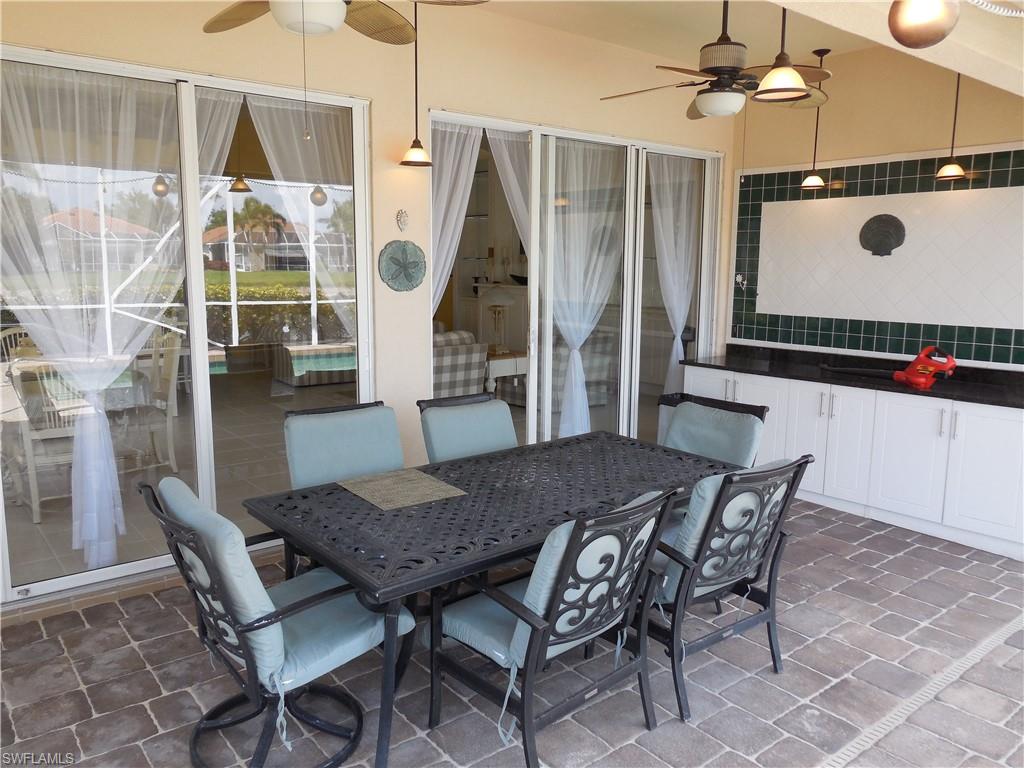 ISLAND WALK - Residential Lease