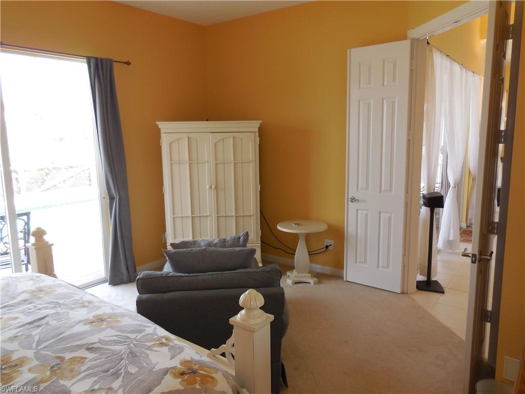 ISLAND WALK - Residential Lease