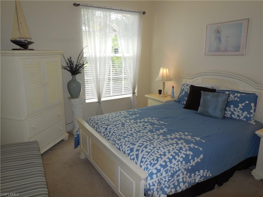ISLAND WALK - Residential Lease