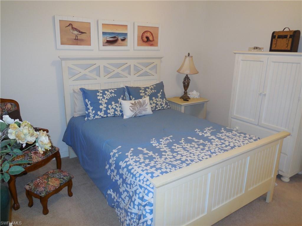 ISLAND WALK - Residential Lease