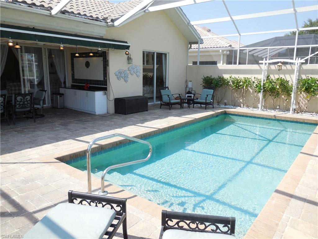 ISLAND WALK - Residential Lease