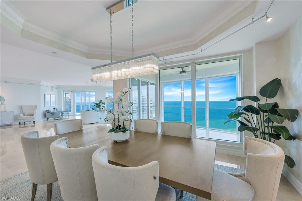 REGENT - Residential