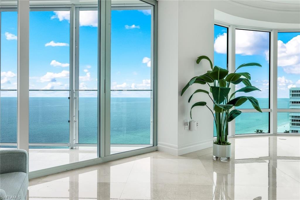 REGENT - Residential