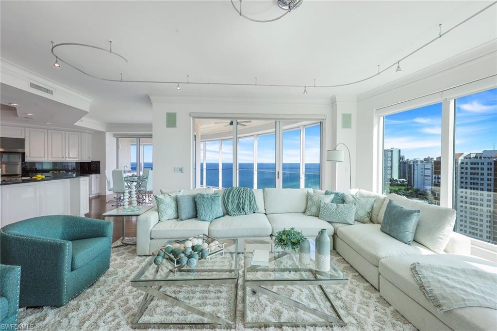 REGENT - Residential