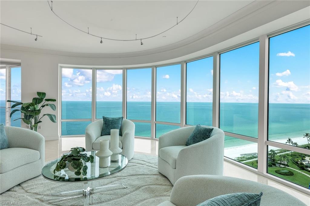 REGENT - Residential