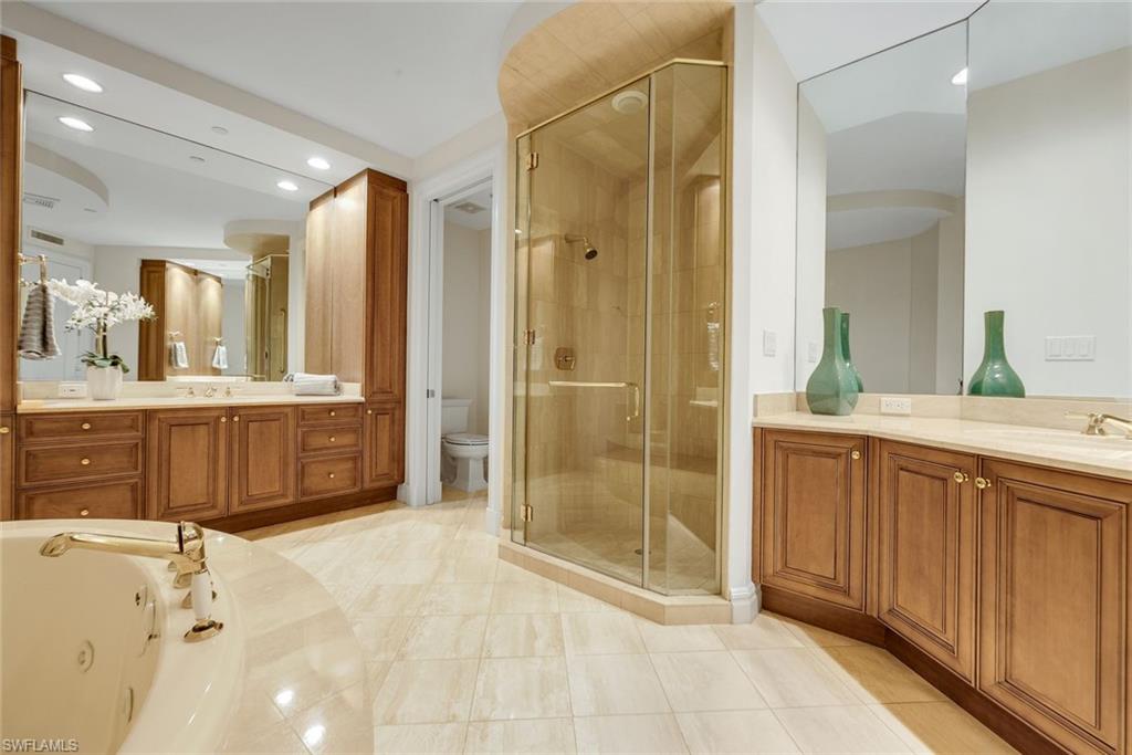 REGENT - Residential
