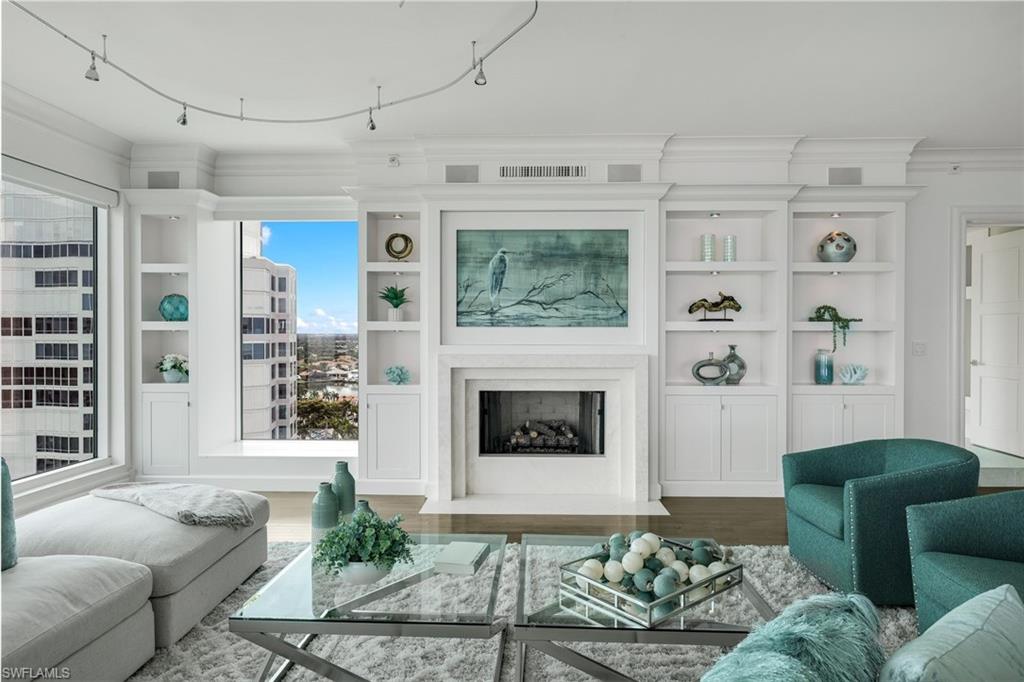 REGENT - Residential