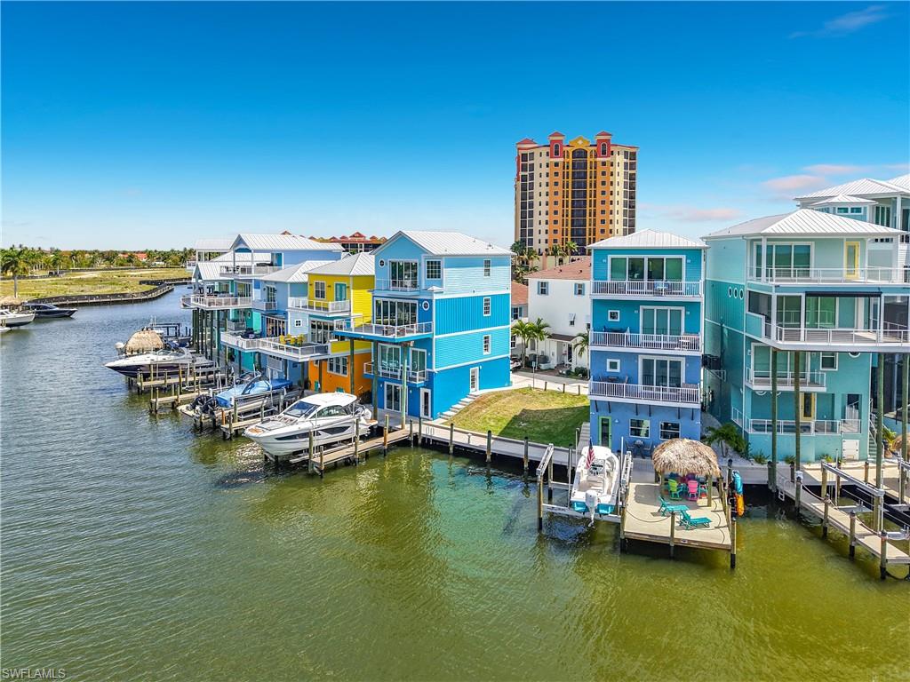 CAPE HARBOUR - Land