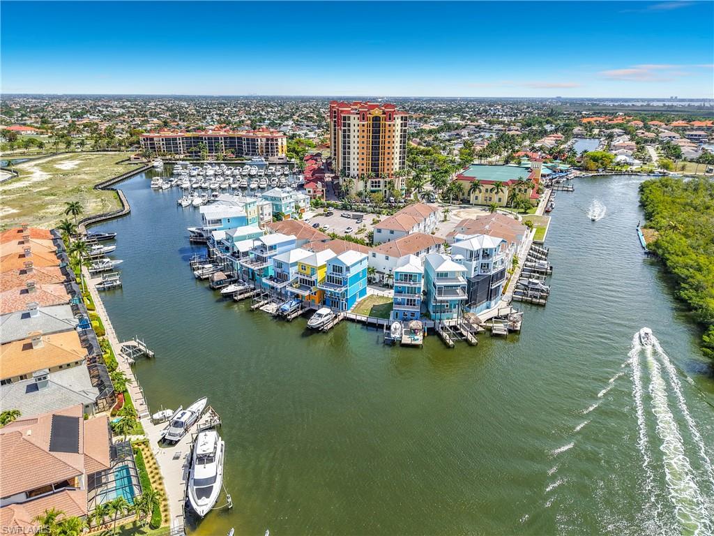CAPE HARBOUR - Land