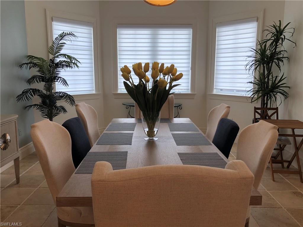 CHARLESTON SQUARE - Residential Lease