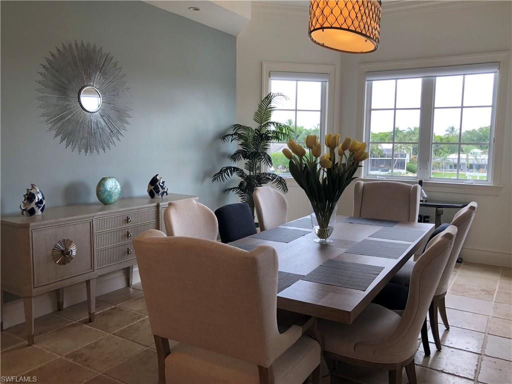 CHARLESTON SQUARE - Residential Lease