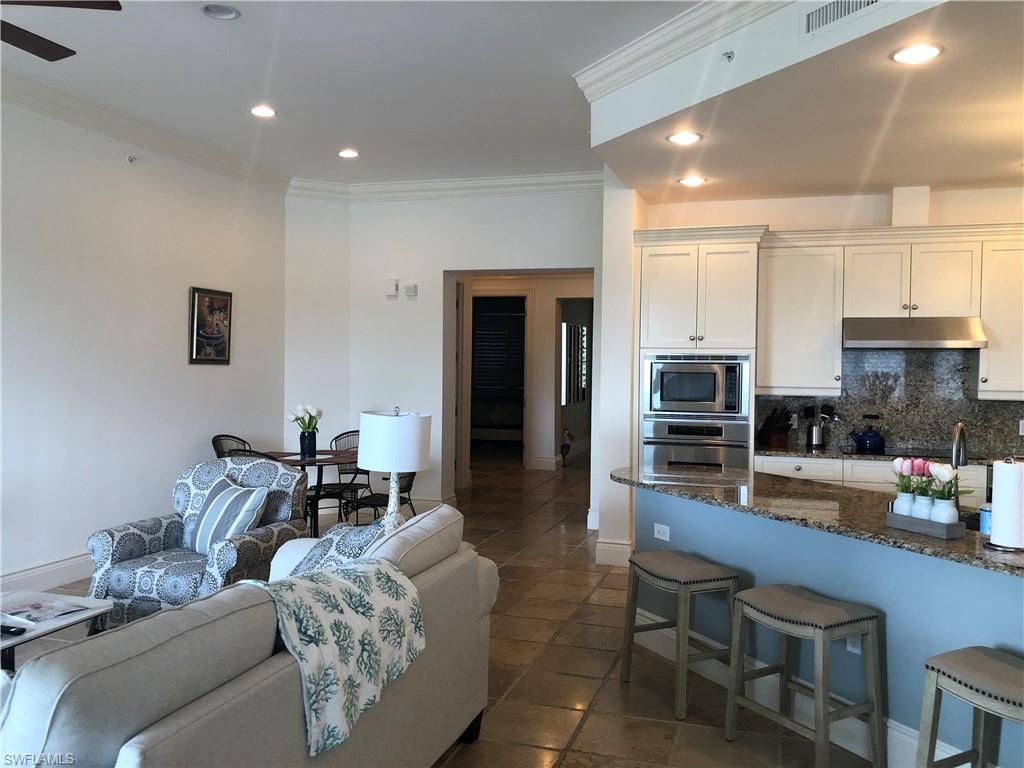 CHARLESTON SQUARE - Residential Lease