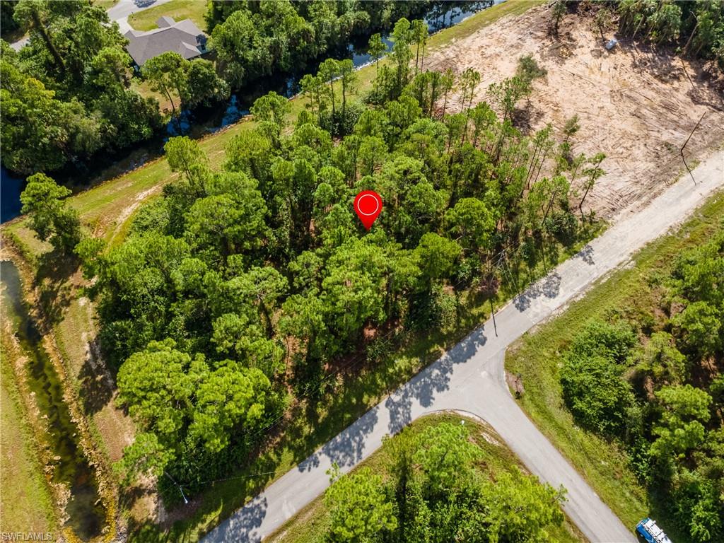 TWIN LAKE ESTATES - Land