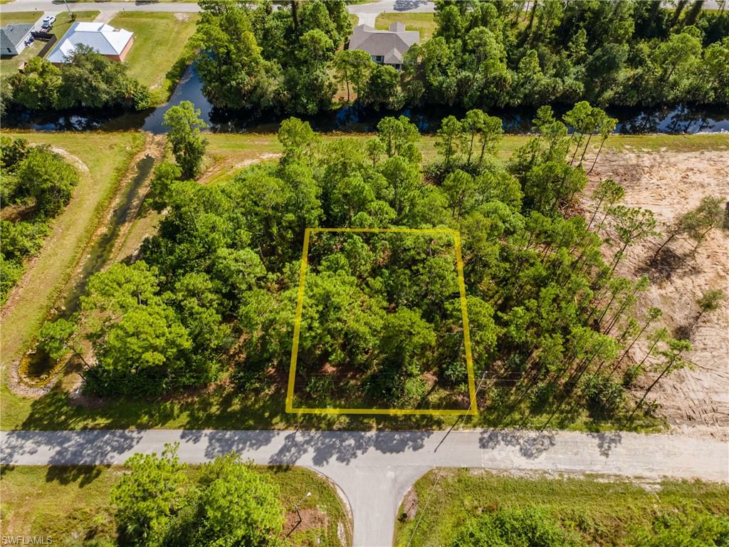 TWIN LAKE ESTATES - Land