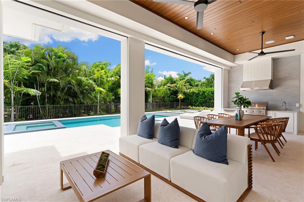 MOORINGS - Residential