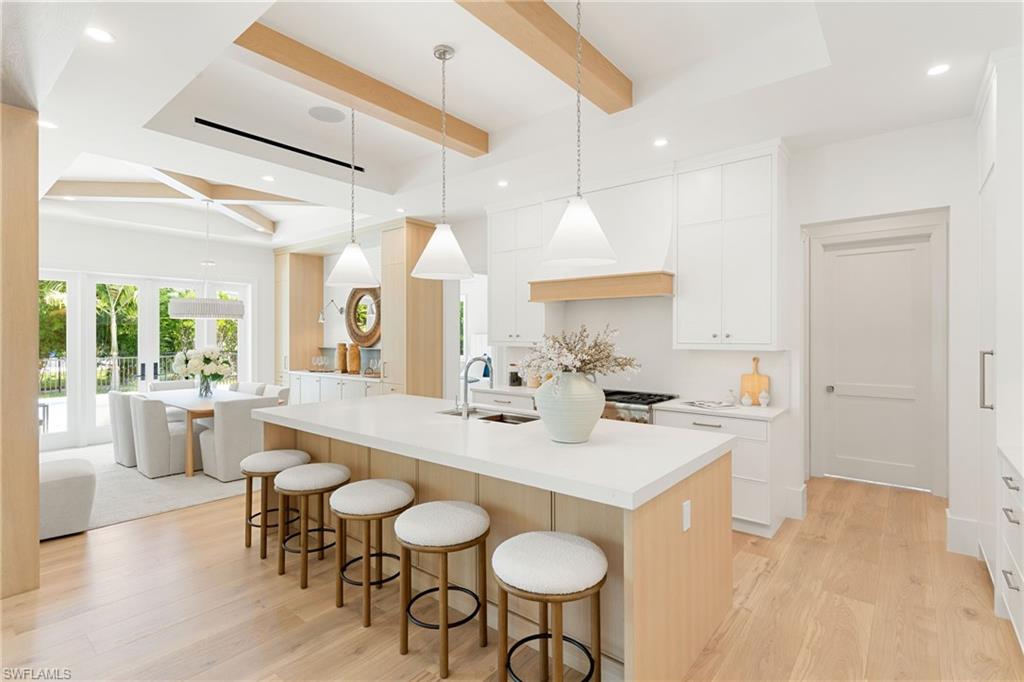 MOORINGS - Residential