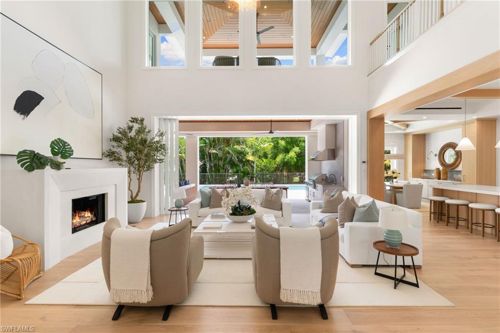 MOORINGS - Residential
