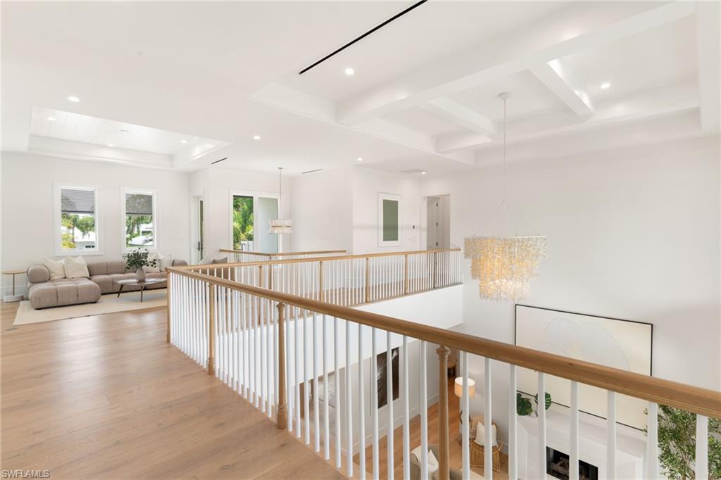 MOORINGS - Residential