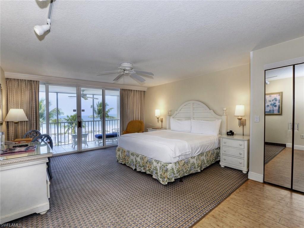 SANIBEL VIEW VILLAS - Residential
