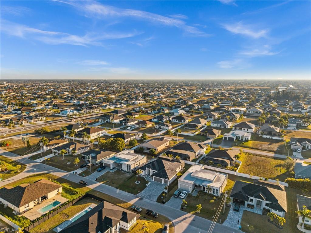 CAPE CORAL - Residential