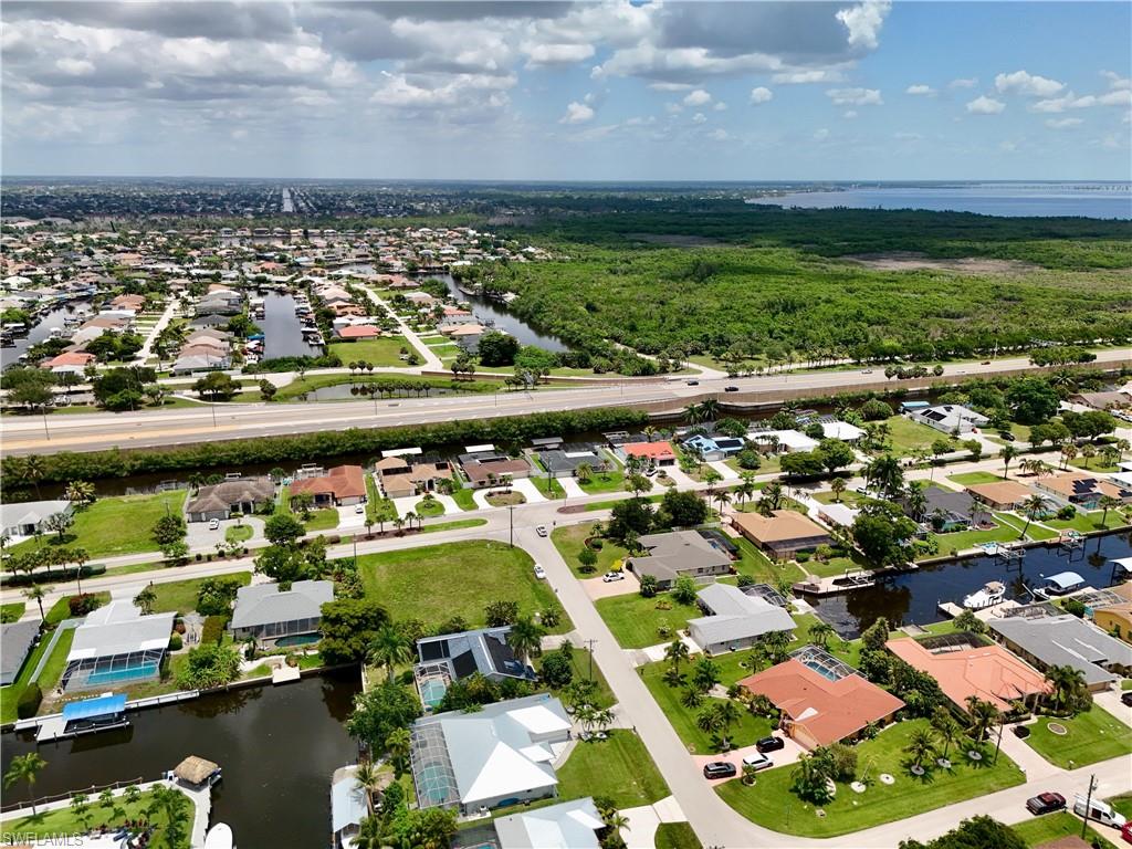 CAPE CORAL - Land