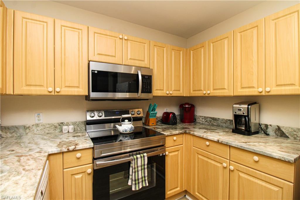 VANDERBILT VILLAS - Residential Lease