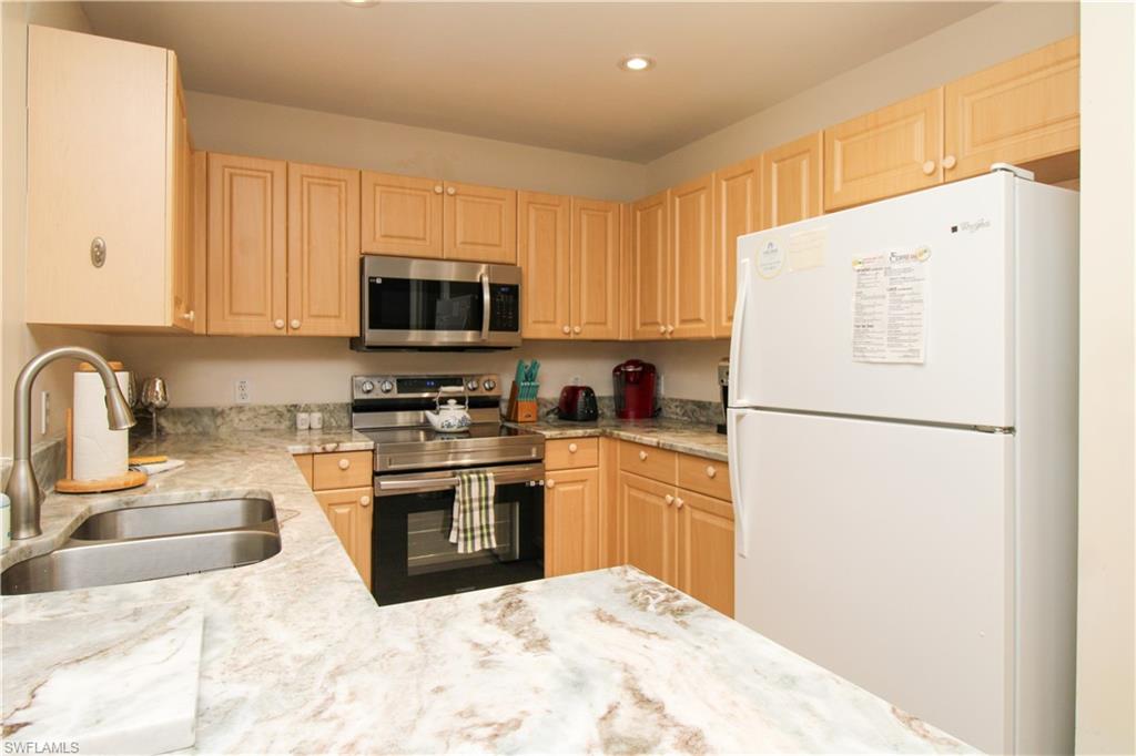 VANDERBILT VILLAS - Residential Lease