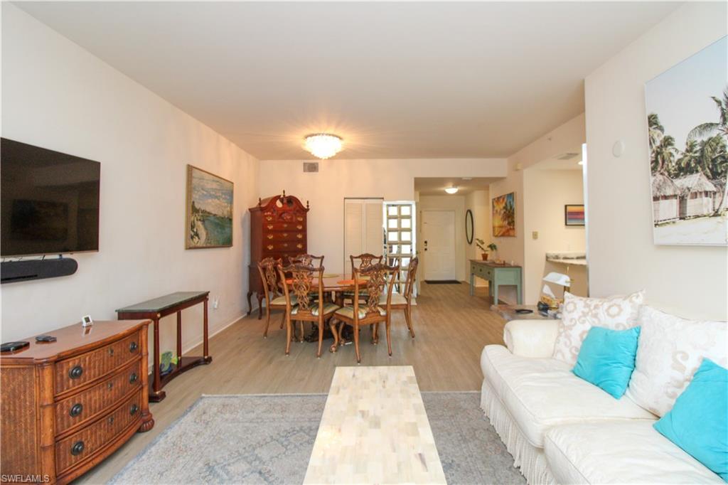 VANDERBILT VILLAS - Residential Lease