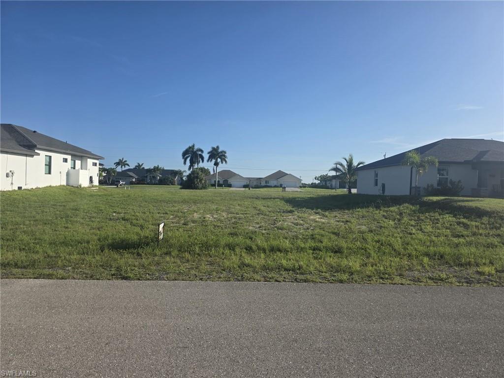 CAPE CORAL - Land