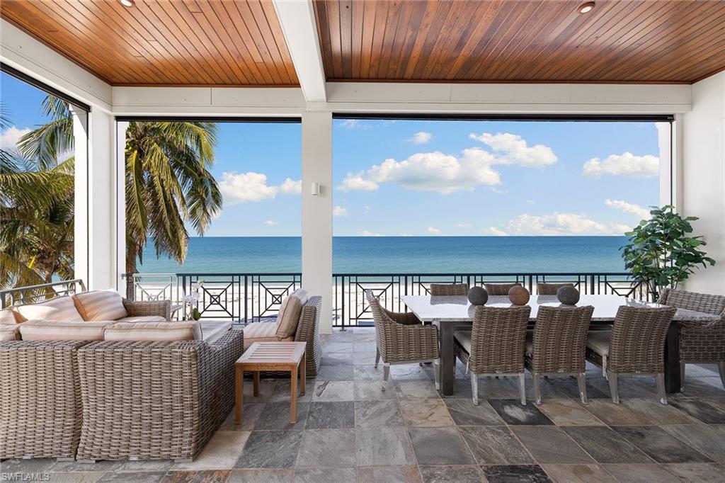 BAREFOOT BEACH - Residential