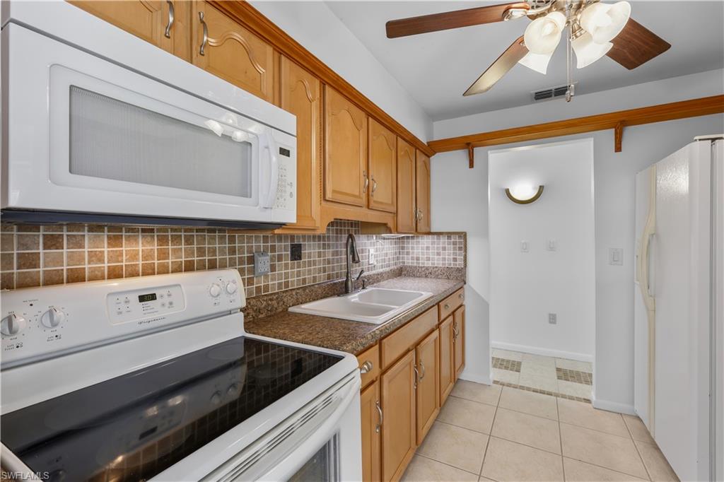PINEWOOD CONDOMINIUM - Residential
