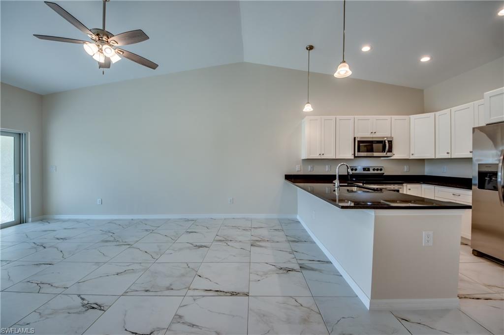 CAPE CORAL - Residential Lease
