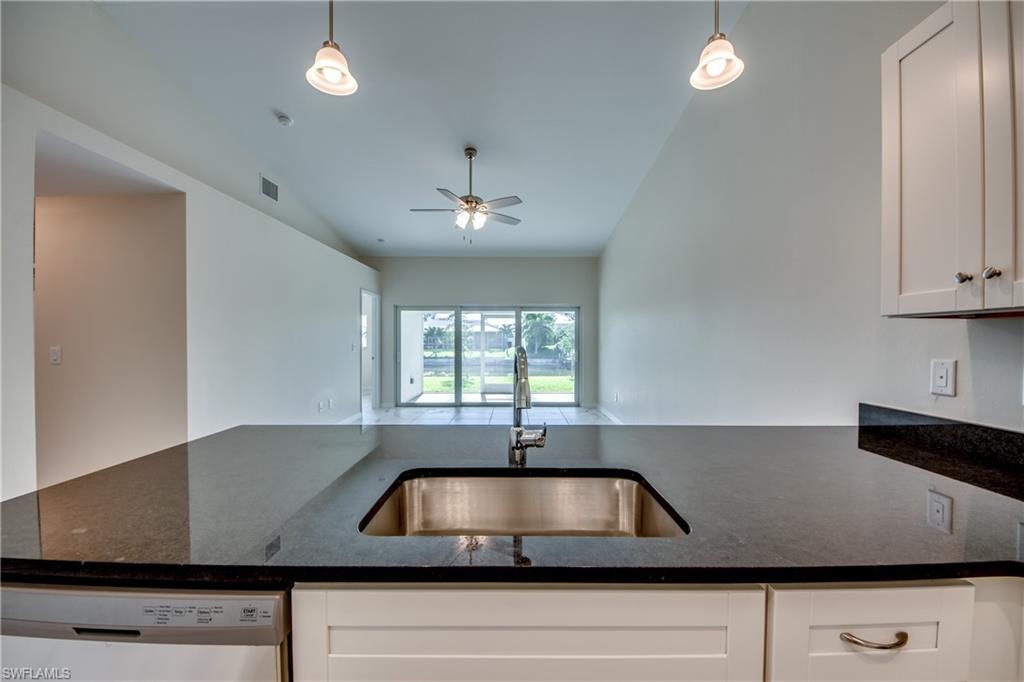 CAPE CORAL - Residential Lease