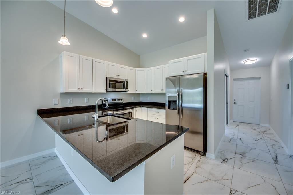 CAPE CORAL - Residential Lease