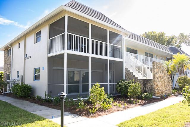 CAPTAINS WALK - Residential
